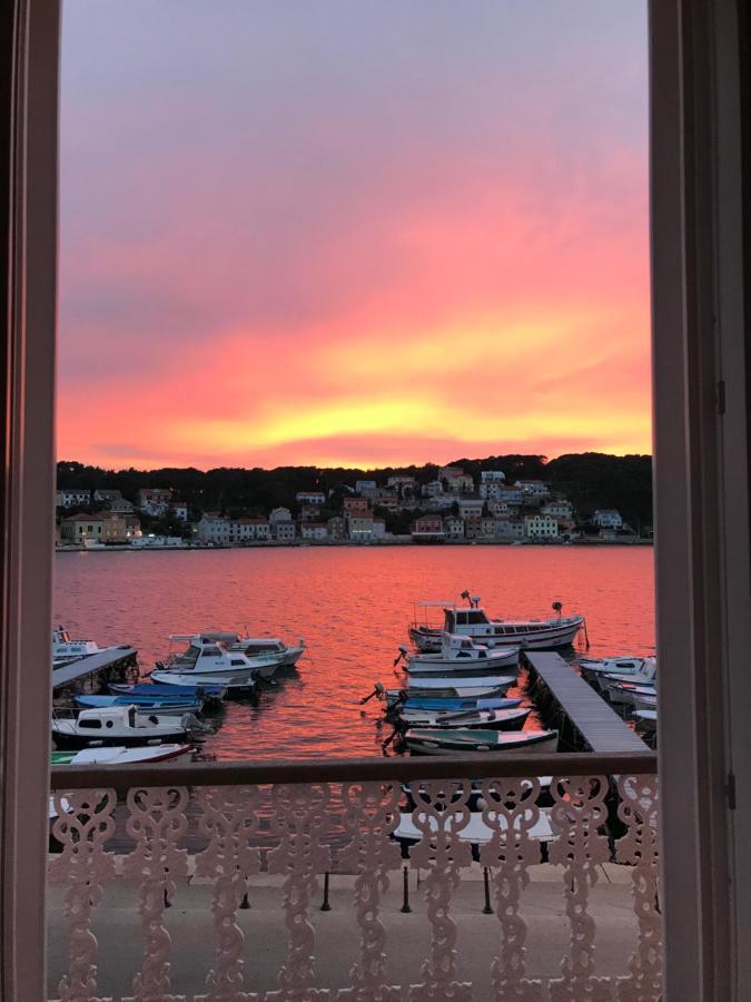 Vindobona Hotel Mali Lošinj Kültér fotó