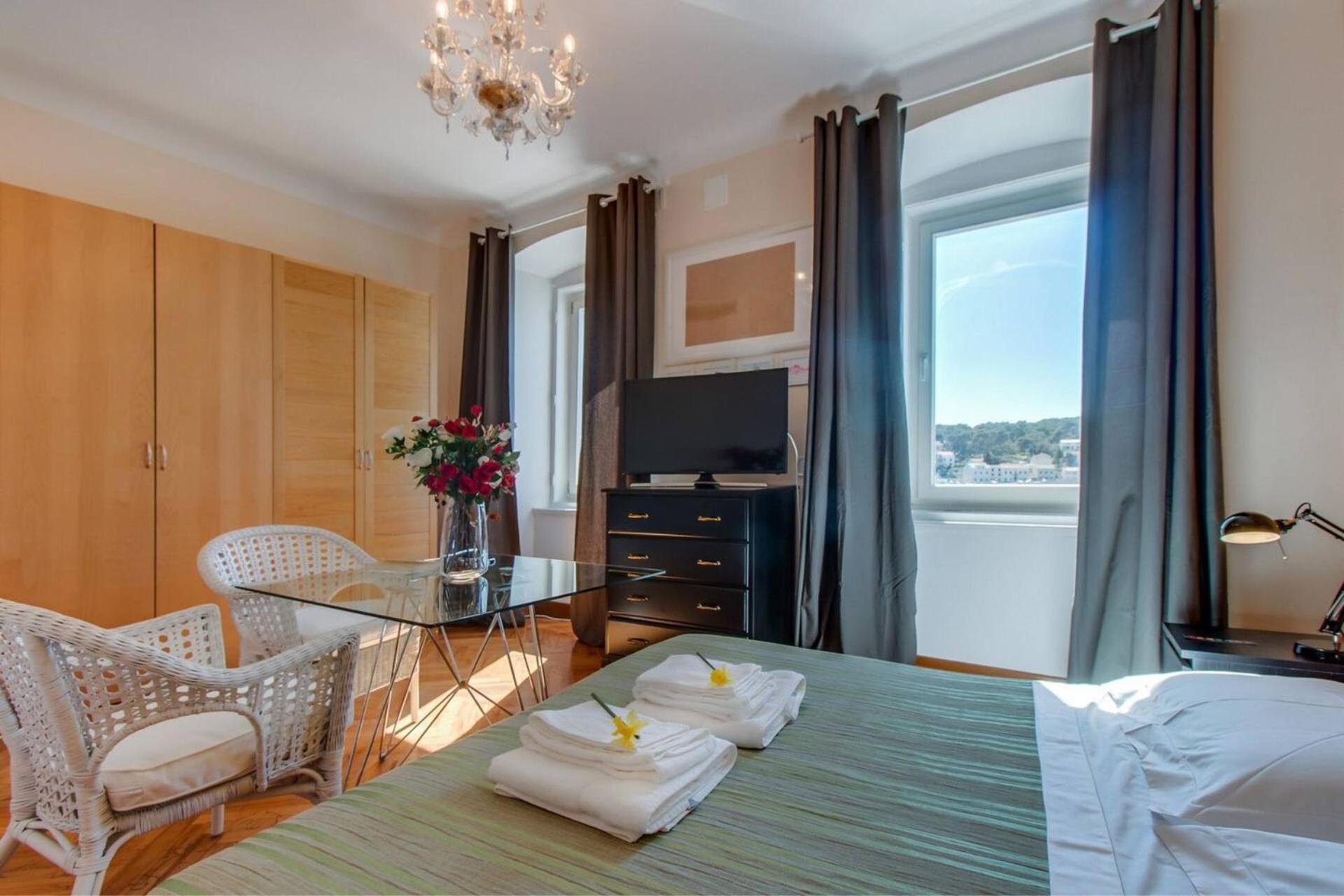 Vindobona Hotel Mali Lošinj Kültér fotó
